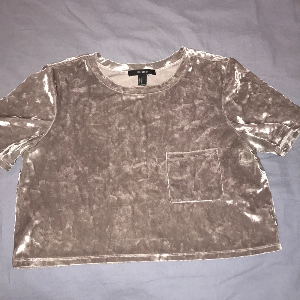 Crop top